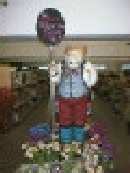 Hase im Anzug 180 cm  240cm mit Schild